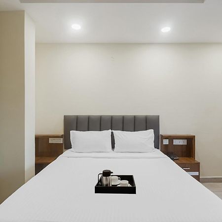 Hotel Townhouse Dj Grand Tirupati Esterno foto