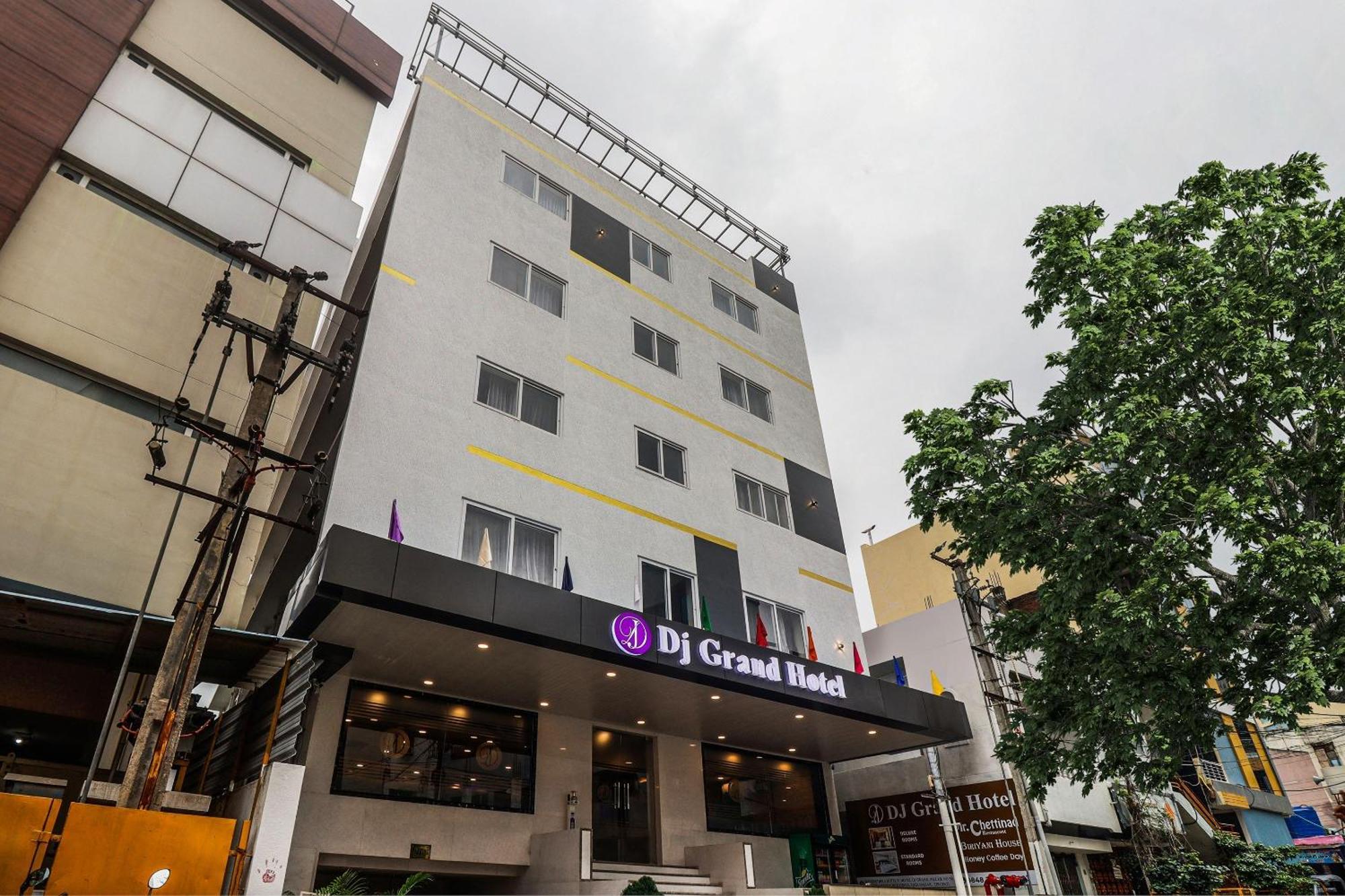 Hotel Townhouse Dj Grand Tirupati Esterno foto